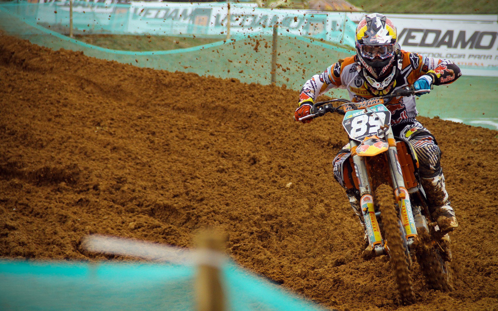 意甲精彩绝伦：个人突破与团队协作的完美结合，意甲竞争激烈