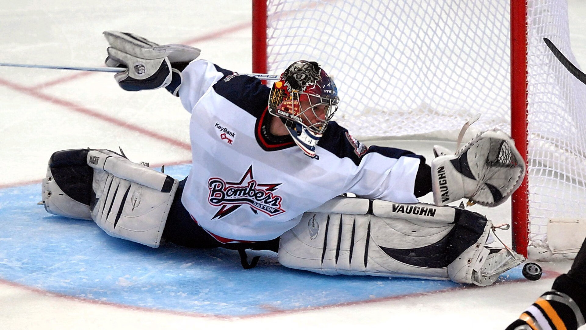 KAIYUNAPP-英超裁判评议制度改革建议，英超裁判主队